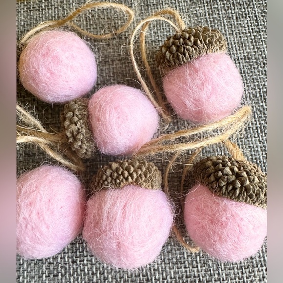 New Fall Autumn Halloween Pink Felted Acorns Set of 6 Felt Ornaments Decor - Picture 4 of 5